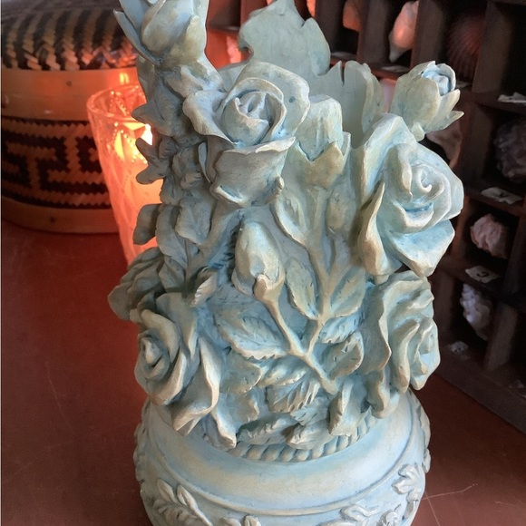Vintage Sage Aqua Green Rose Vine Detail Ornate Resin Vase - Picture 5 of 9